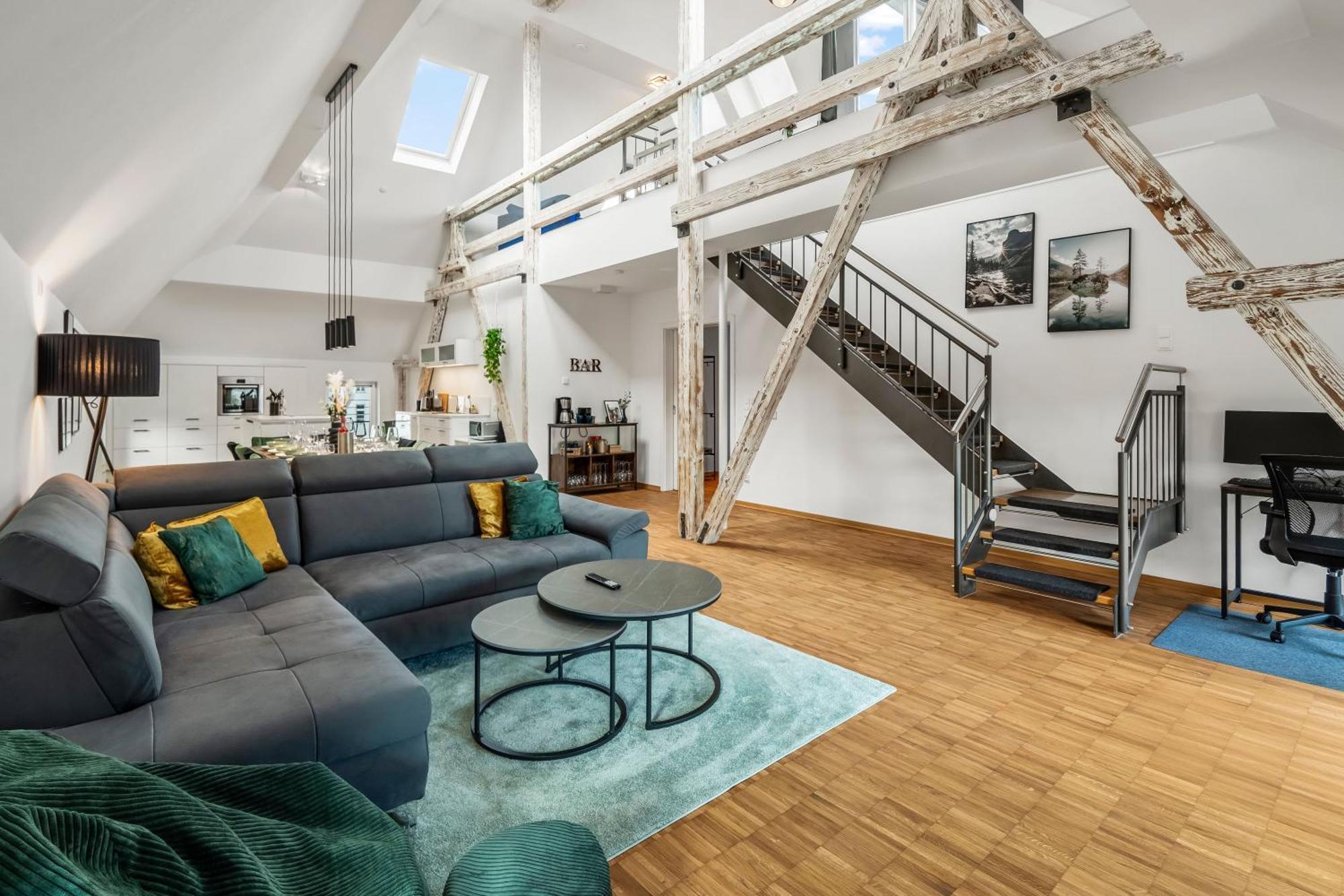 Dnd Design Loft I 170Qm I Parken I Balkon I Workstation I Netflix I Kaffee I Waschmaschine I Trockner I Xbox I Ausblick Apartment เวิร์ซบวร์ก ภายนอก รูปภาพ