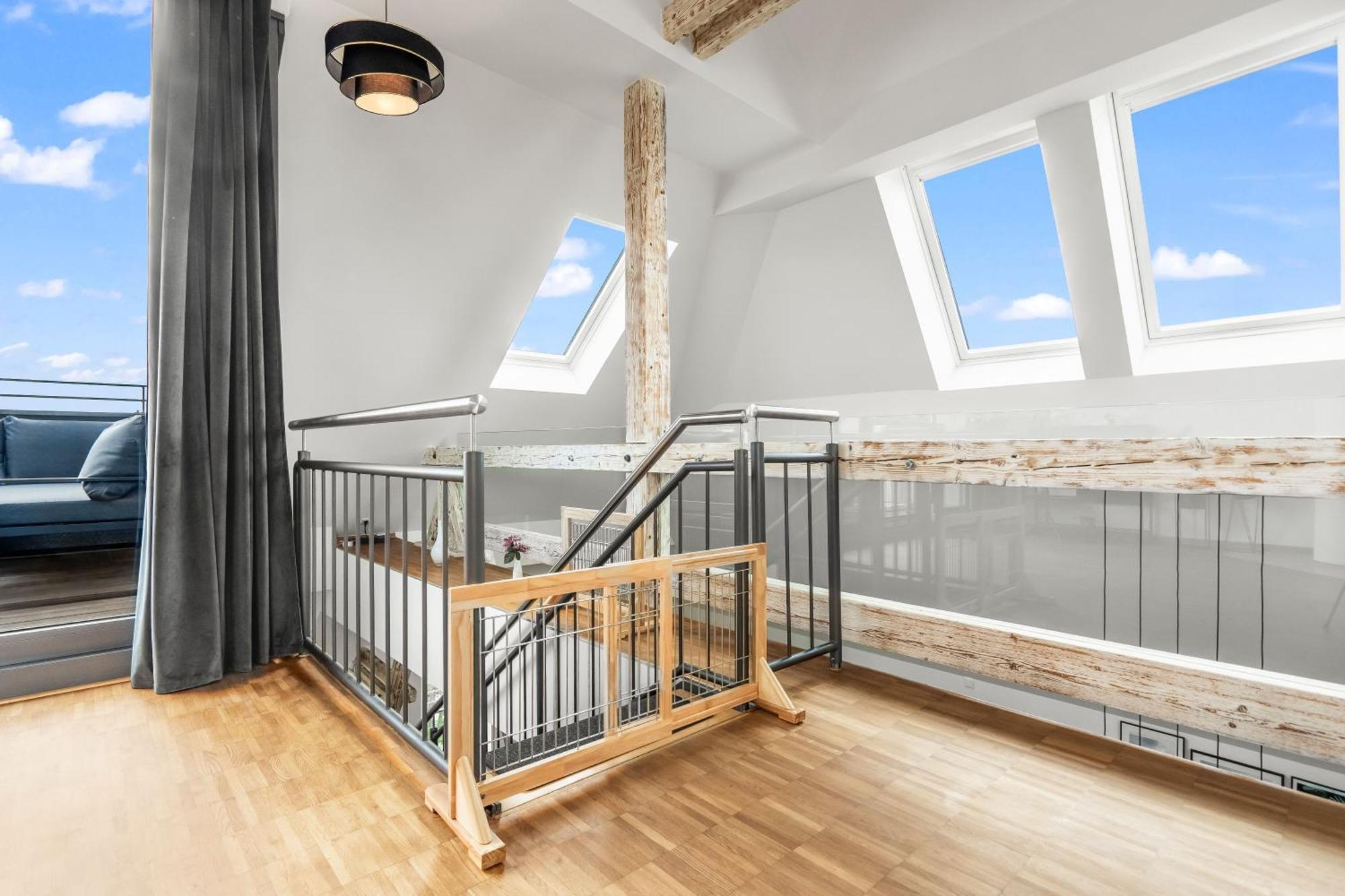 Dnd Design Loft I 170Qm I Parken I Balkon I Workstation I Netflix I Kaffee I Waschmaschine I Trockner I Xbox I Ausblick Apartment เวิร์ซบวร์ก ภายนอก รูปภาพ